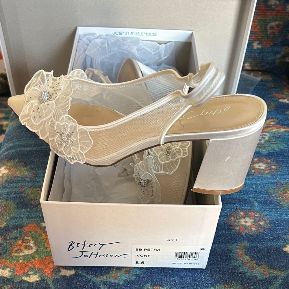 Betsey Johnson Cream Floral Heels